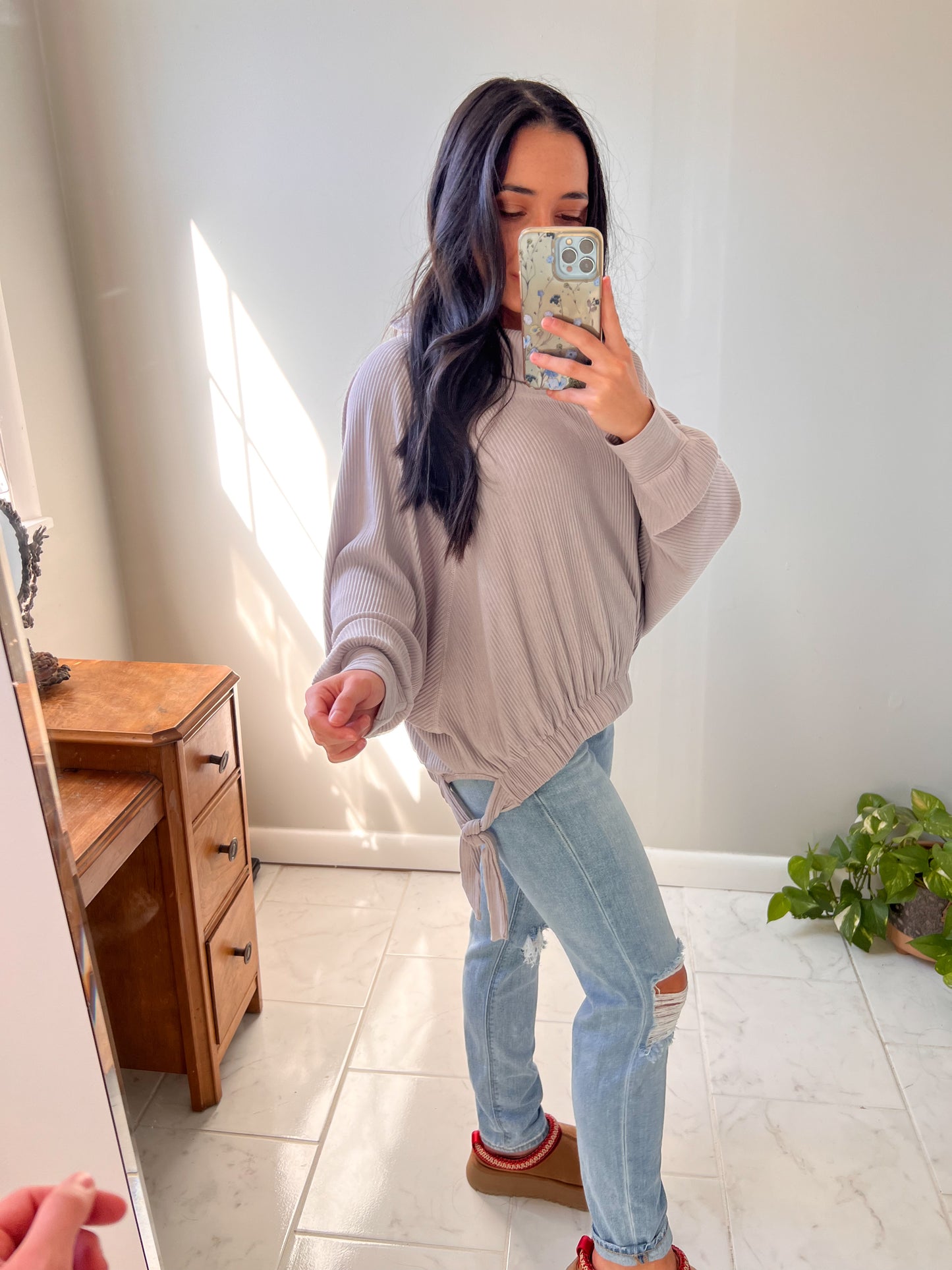 COZY RIBBED TURTLENECK TOP - SMOKE