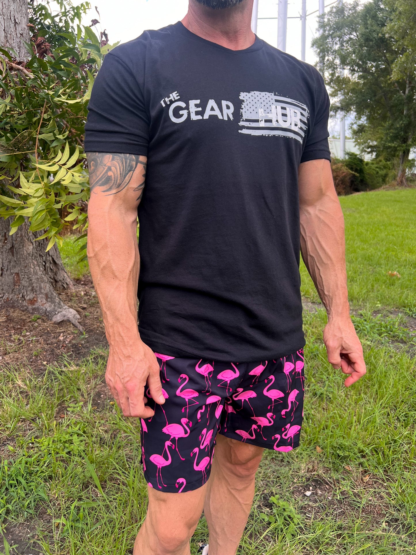 THE GEAR HUB TEE BLACK