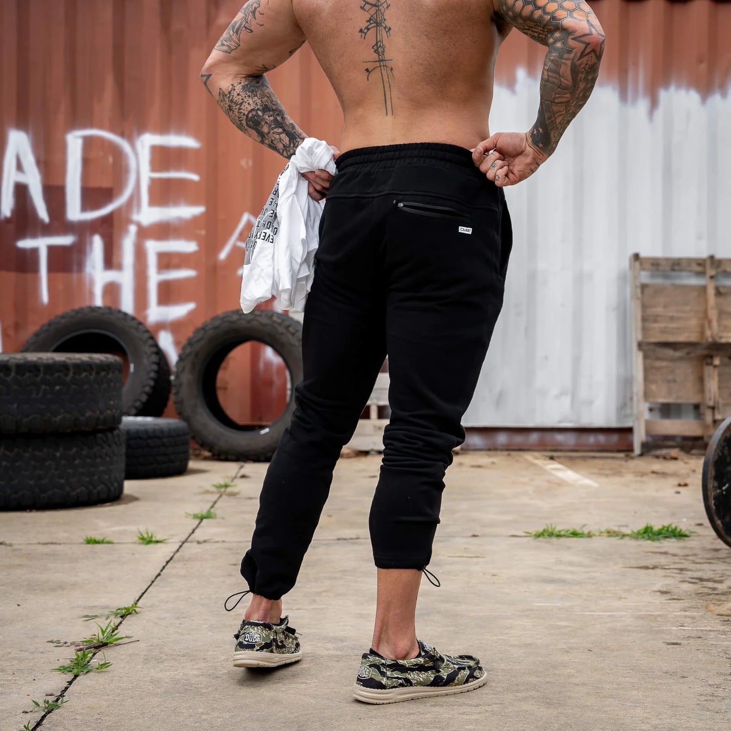 PERFORMANCE JOGGERS BLACK