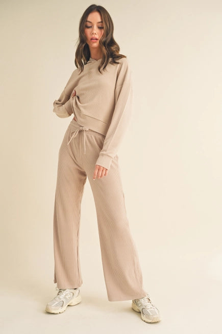 LAZY DAISY WIDE LEG PANTS
