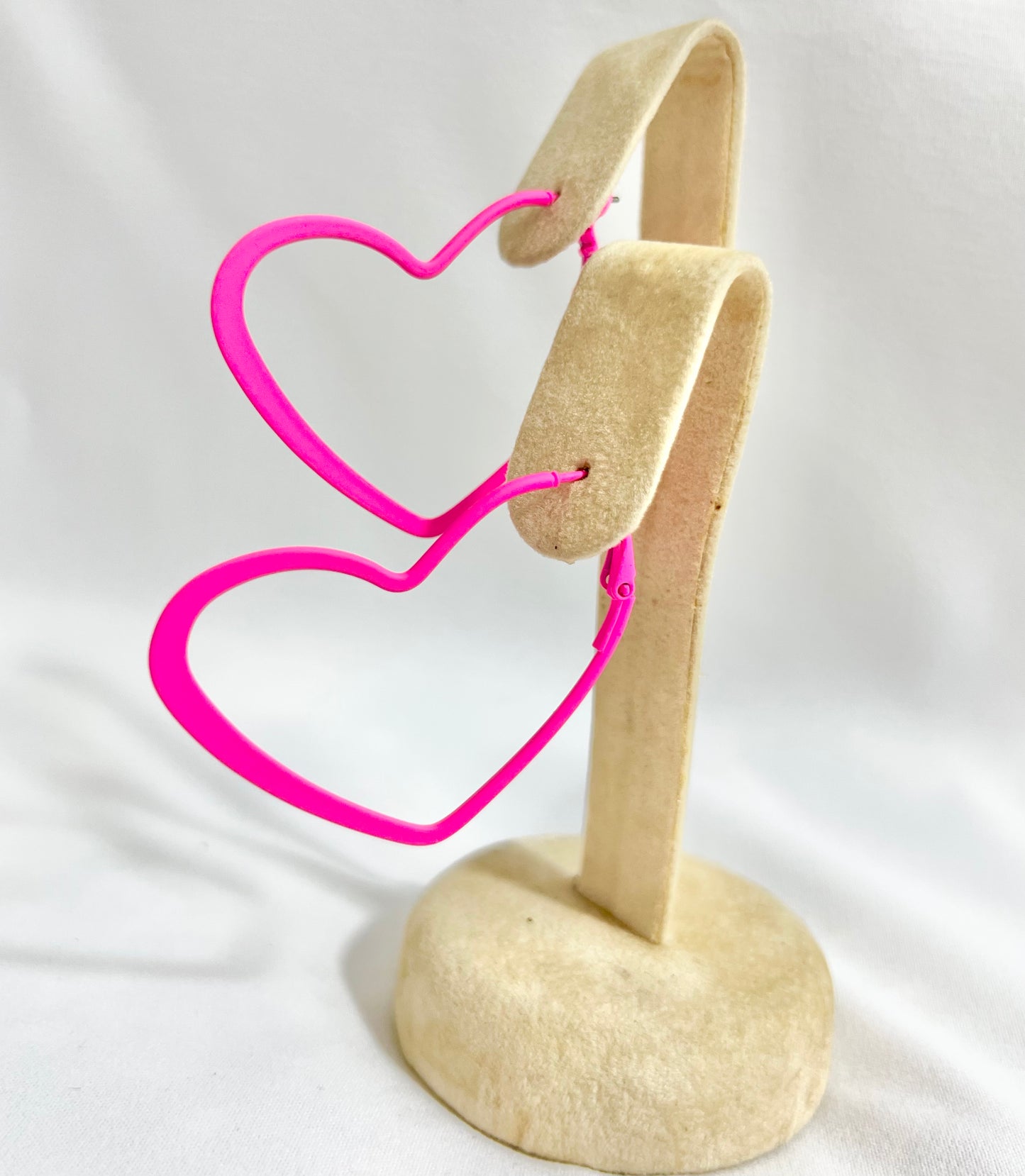 HOT PINK HEARTS