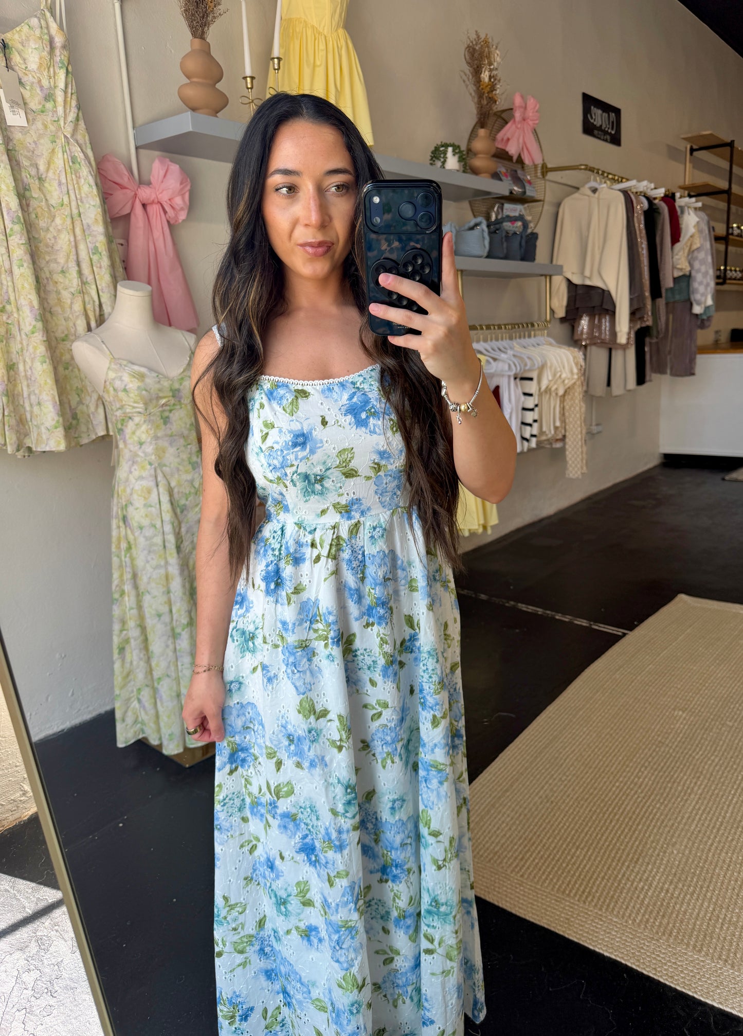 FLORAL EYELET PATTERN MIDI
DRESS