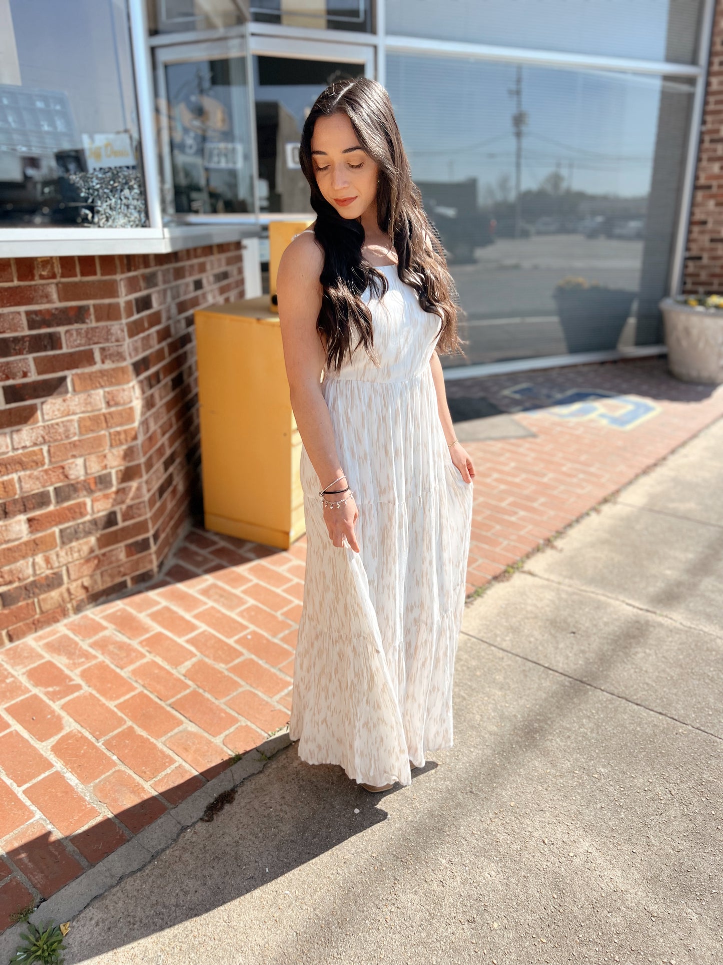 WHISPERING SANDS MAXI DRESS