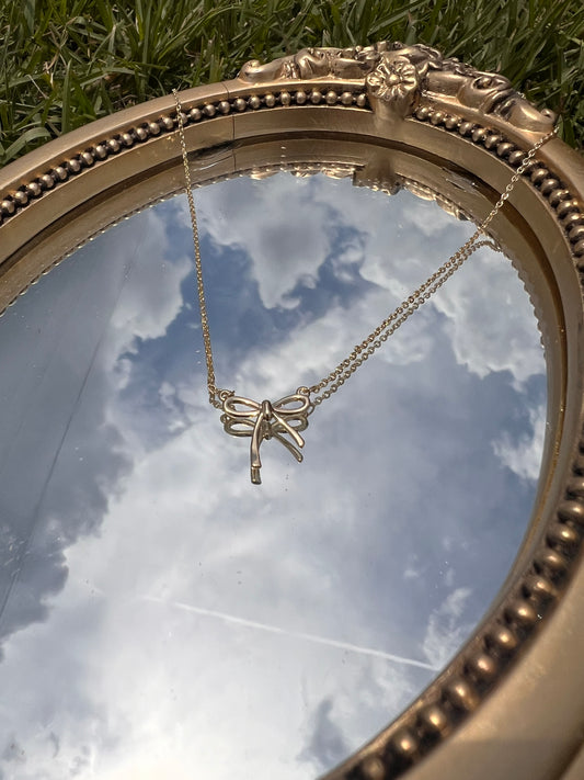 BOW PENDANT NECKLACE