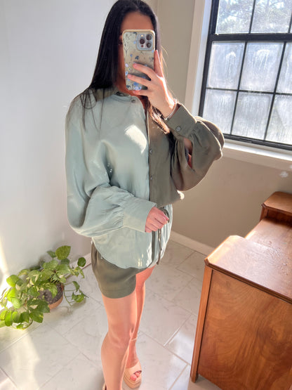 OLIVE CONTRAST TOP