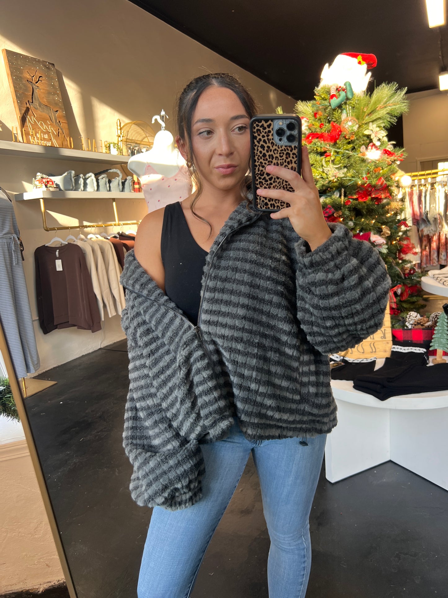 CHARCOAL PUFFER JACKET