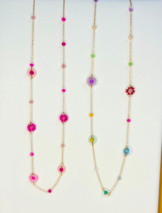 BEADED FLOWER NECKLACE