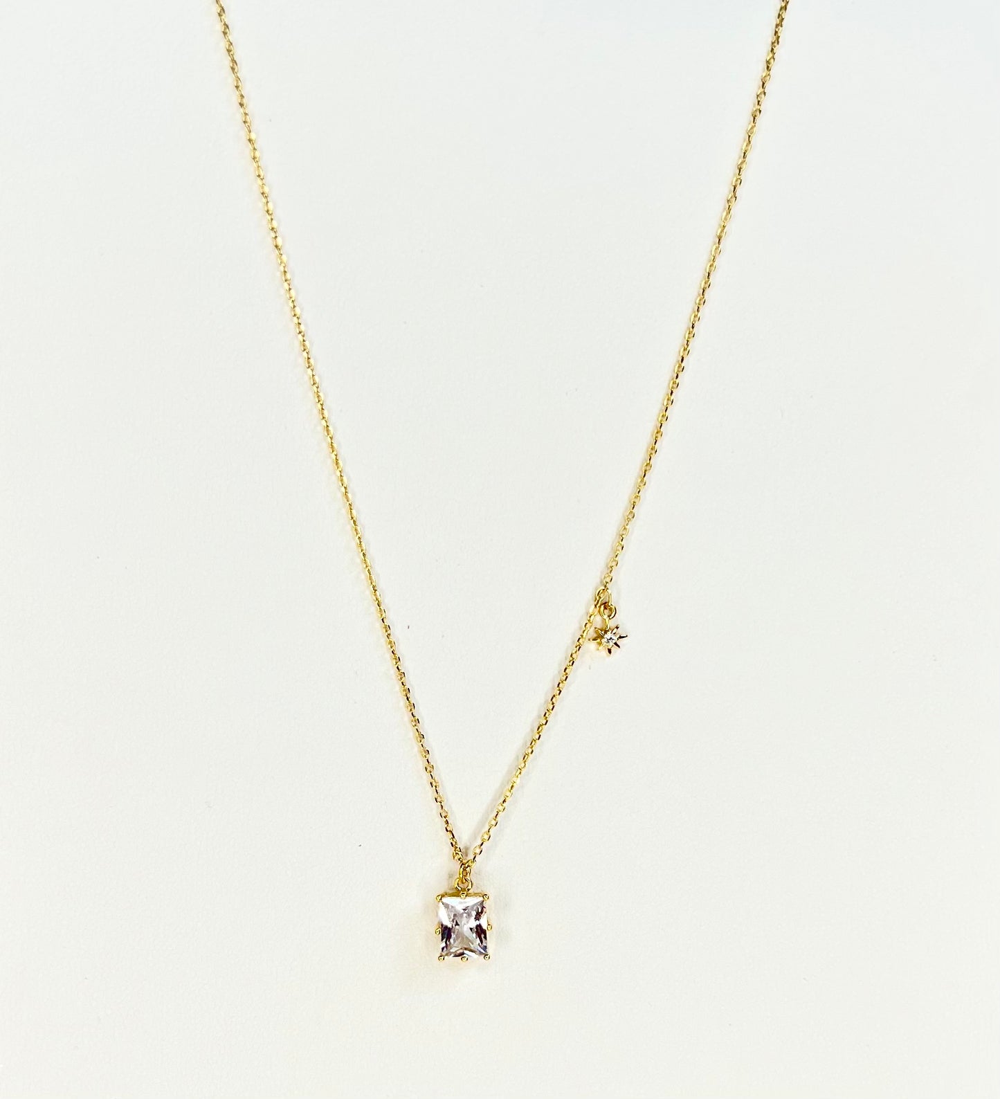 SQUARE CRYSTAL NECKLACE