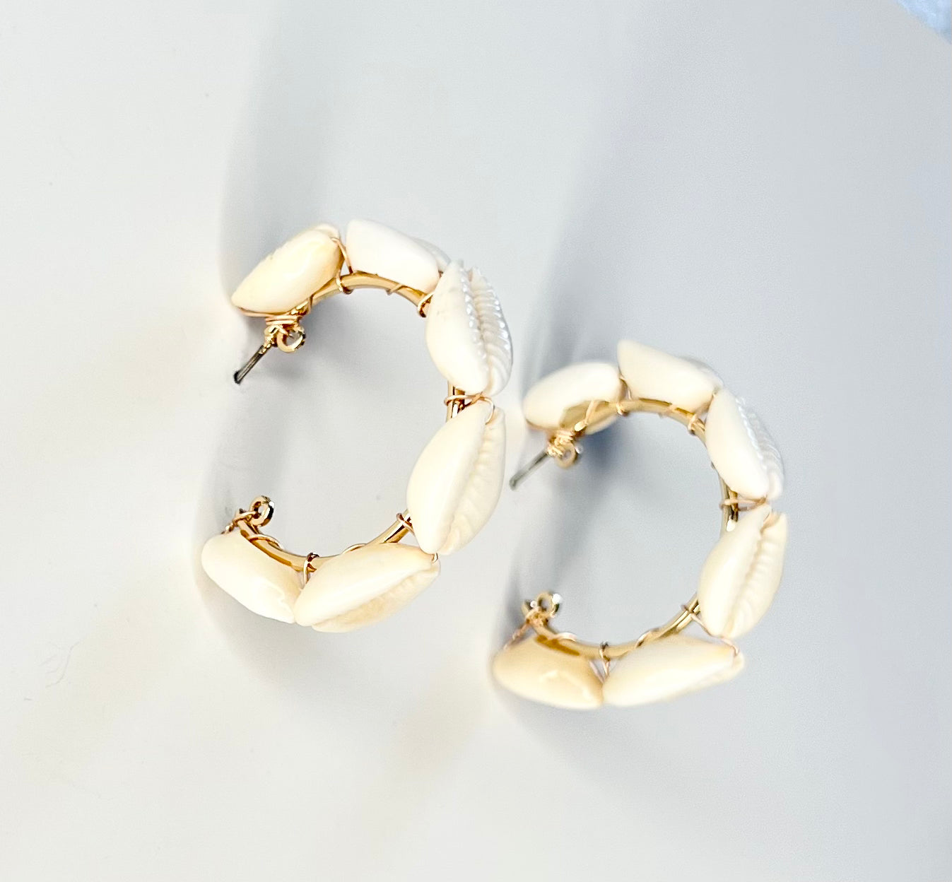 SHELL HOOPS